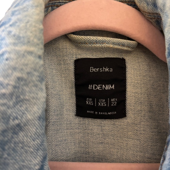 Bershka Oversized Light Wash Distressed Denim Jacket XXS - Picture 2 of 12